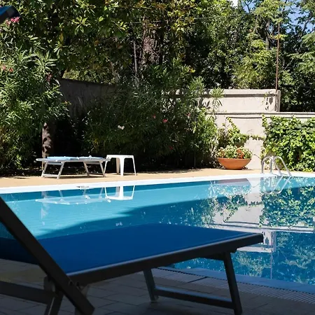 A Pochi Passi Dal Mare Con Piscina * Римини