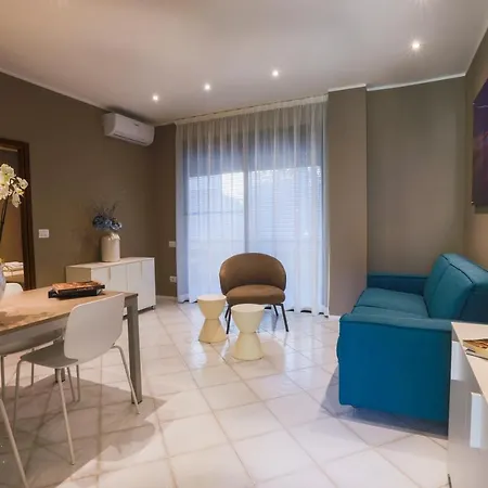 Apartamento A Pochi Passi Dal Mare Con Piscina